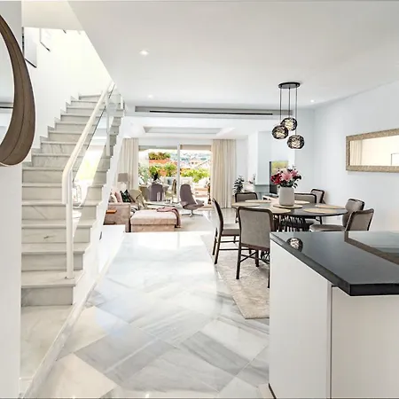 Tropical Palmy 3 Bedroom Townhouse In Nueva Andalucia Close To Puerto Banus Marbella