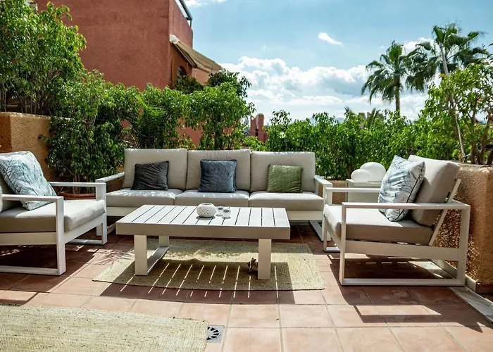 Dom wakacyjny Tropical Palmy 3 Bedroom Townhouse In Nueva Andalucia Close To Puerto Banus *