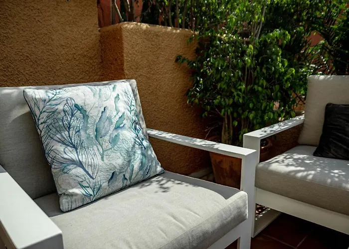 Tropical Palmy 3 Bedroom Townhouse In Nueva Andalucia Close To Puerto Banus Dom wakacyjny *
