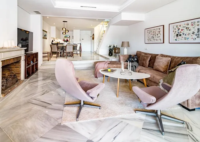 Dom wakacyjny Tropical Palmy 3 Bedroom Townhouse In Nueva Andalucia Close To Puerto Banus