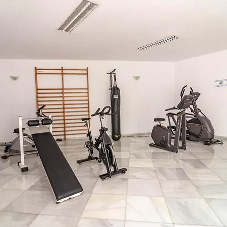 Dom wakacyjny Tropical Palmy 3 Bedroom Townhouse In Nueva Andalucia Close To Puerto Banus Marbella