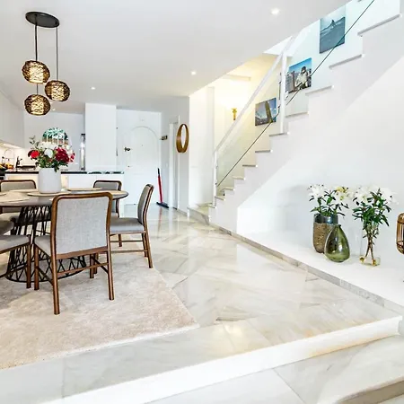 Tropical Palmy 3 Bedroom Townhouse In Nueva Andalucia Close To Puerto Banus