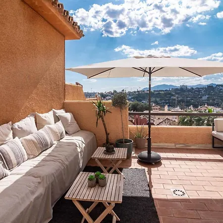 Tropical Palmy 3 Bedroom Townhouse In Nueva Andalucia Close To Puerto Banus Dom wakacyjny