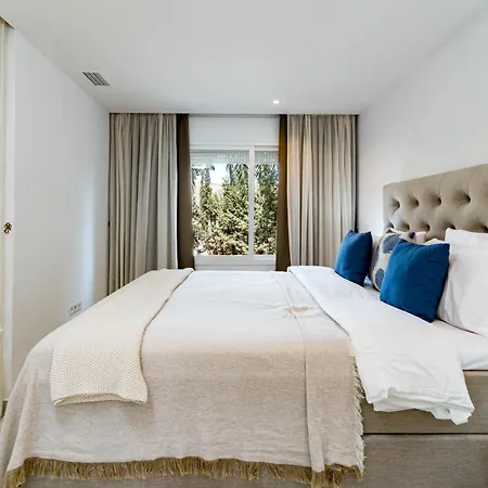 Hébergement de vacances Tropical Palmy 3 Bedroom Townhouse In Nueva Andalucia Close To Puerto Banus Marbellac