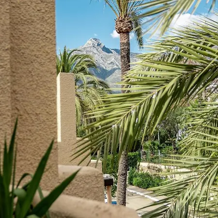 Tropical Palmy 3 Bedroom Townhouse In Nueva Andalucia Close To Puerto Banus Dom wakacyjny