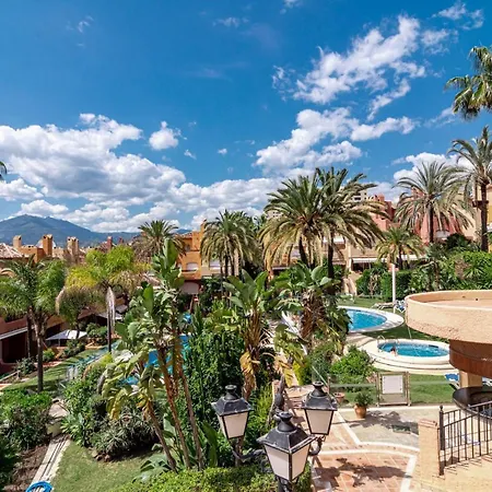 Tropical Palmy 3 Bedroom Townhouse In Nueva Andalucia Close To Puerto Banus *