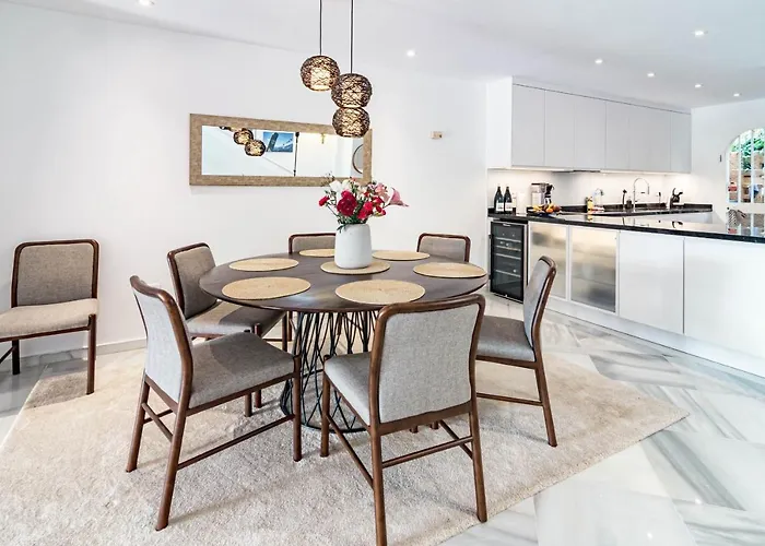 Prázdninový dům Tropical Palmy 3 Bedroom Townhouse In Nueva Andalucia Close To Puerto Banus *