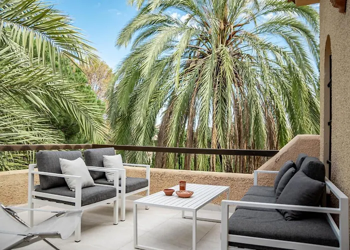 Tropical Palmy 3 Bedroom Townhouse In Nueva Andalucia Close To Puerto Banus * Marbella