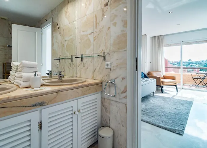 Tropical Palmy 3 Bedroom Townhouse In Nueva Andalucia Close To Puerto Banus Prázdninový dům Marbella