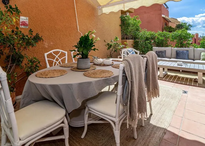 別荘 Tropical Palmy 3 Bedroom Townhouse In Nueva Andalucia Close To Puerto Banus *