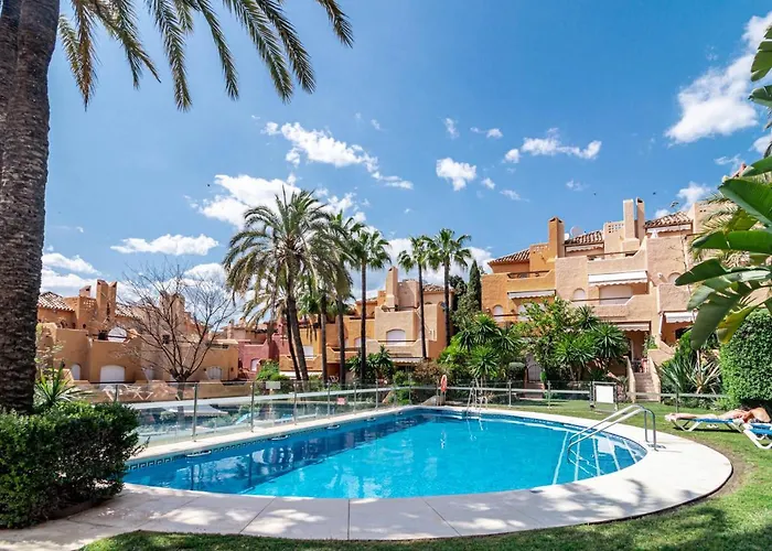 Prázdninový dům Tropical Palmy 3 Bedroom Townhouse In Nueva Andalucia Close To Puerto Banus Marbella
